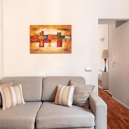 Living Rhome - Condotti Apartment Рим Екстер'єр фото