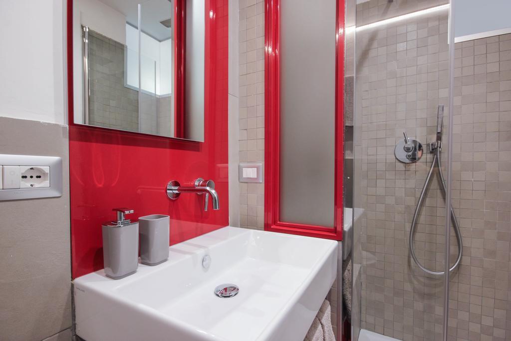 Living Rhome - Condotti Apartment Рим Екстер'єр фото