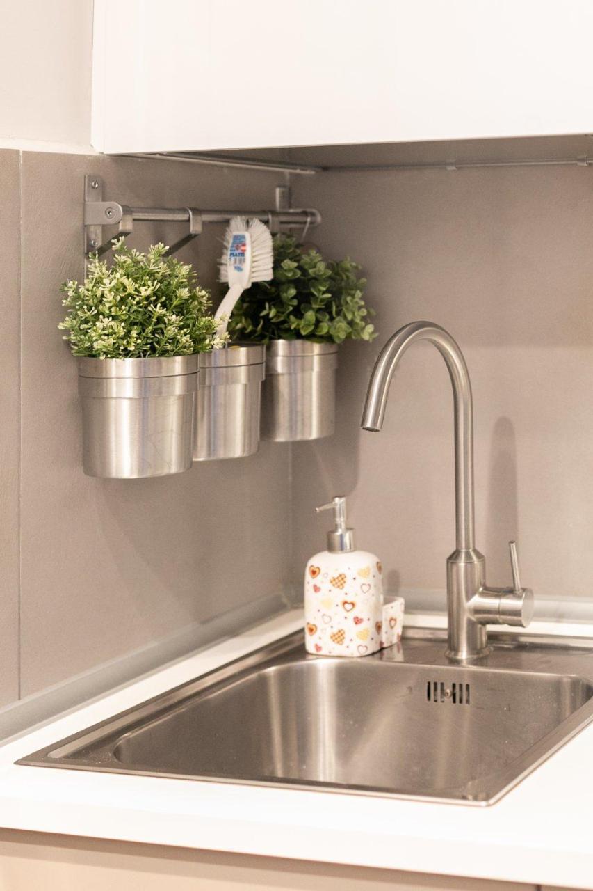 Living Rhome - Condotti Apartment Рим Екстер'єр фото