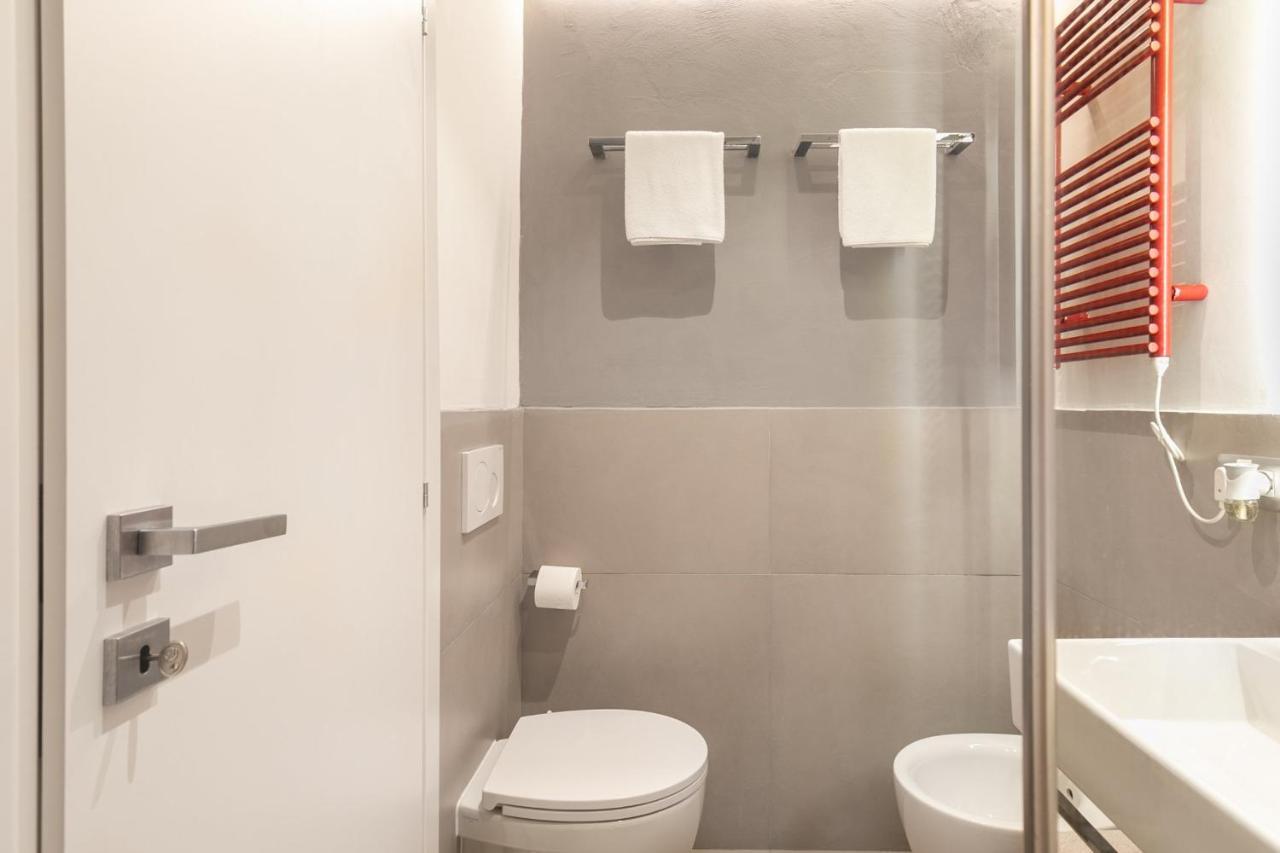 Living Rhome - Condotti Apartment Рим Екстер'єр фото